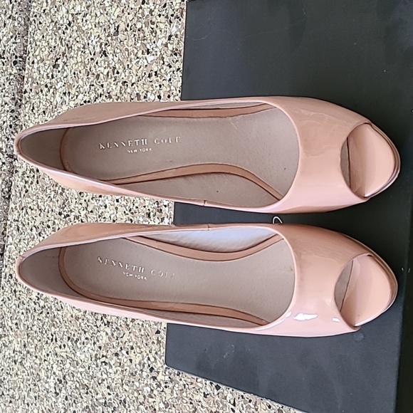 Kenneth cole nude blush patent peeptoe heels - Picture 2 of 4